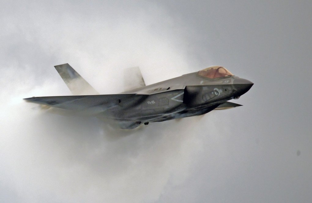 Un F-35 C de la Armada de los Estados Unidos aparece en el Pacific Air Show el 29 de septiembre de 2023. (Fuente: Getty Images)