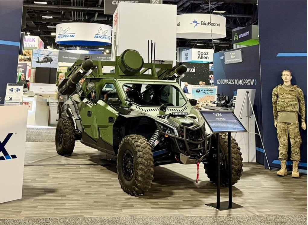 Tempest short-range air defense system on display at AUSA 2025, mounted on a lightweight off-road vehicle and armed with AGM-114L Longbow missiles. (Source: Defence Blog)