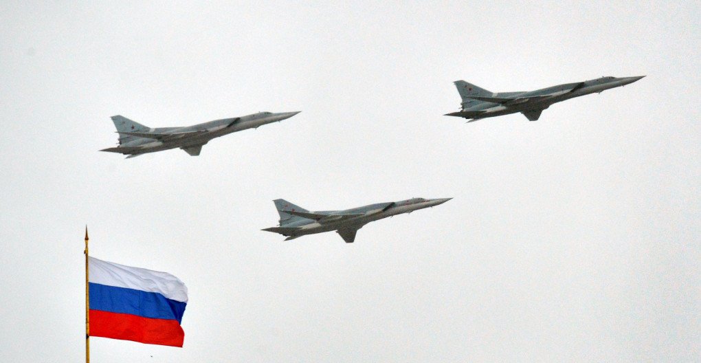 Russian Tupolev Tu-22M supersonic strategic bombers fly above the Kremlin in Moscow, on May 7, 2014, during a rehearsal of the Victory Day parade. (Source: Getty Images) Russian Tupolev Tu-22M supersonic strategic bombers fly above the Kremlin in Moscow, on May 7, 2014, during a rehearsal of the Victory Day parade. (Source: Getty Images)