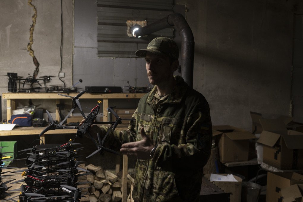 Robert a 33-year-old American from Mississippi, holds a drone in a mobile strike drone workshop of the 25th Airborne Brigade on March 23, 2025 in Donetsk region, Ukraine. (Photo: Viktor Fridshon, Getty Images) Robert a 33-year-old American from Mississippi, holds a drone in a mobile strike drone workshop of the 25th Airborne Brigade on March 23, 2025 in Donetsk region, Ukraine. (Photo: Viktor Fridshon, Getty Images)