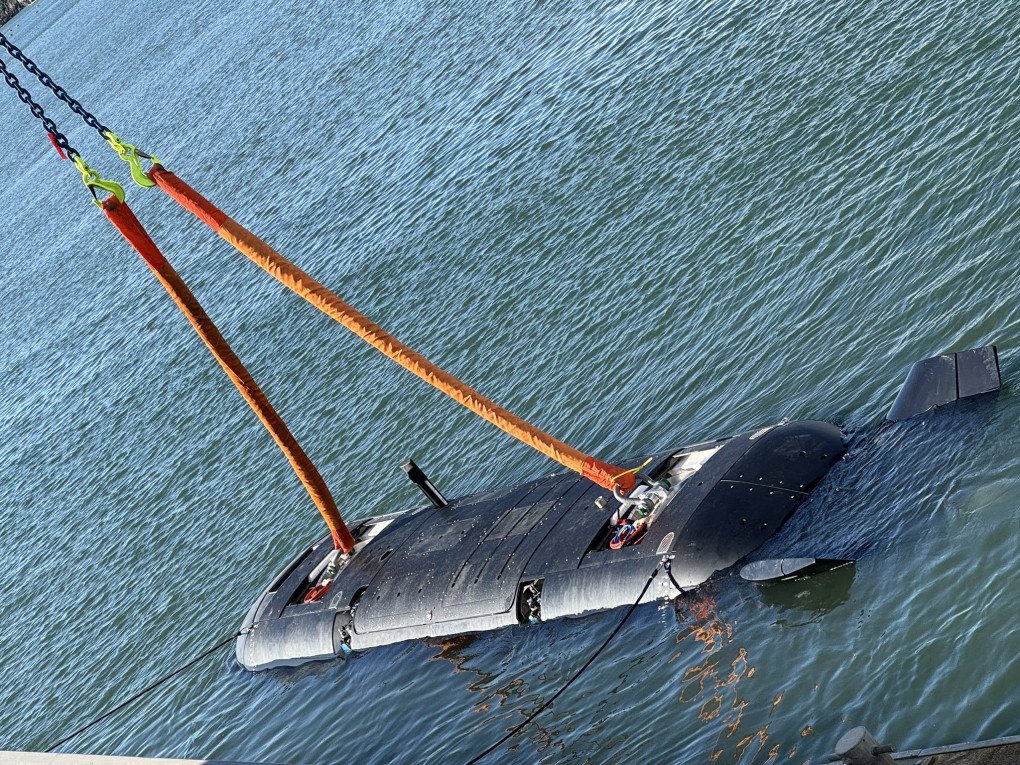 Proyecto Cetus «Excalibur», un submarino no tripulado de última generación destinado al uso naval, botado en Plymouth, Reino Unido. (Fuente: @GuardianRIB/X)