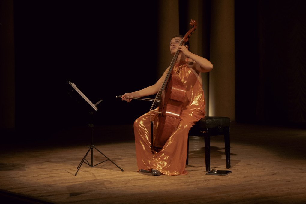 French musician Salomé Gasselin’s performance at Ukraine’s National Philharmonic on November 19, presenting a solo viola da gamba program inspired by her poetic reflection The Angel’s Share. (Photo: Louis Lemaire-Sicre)