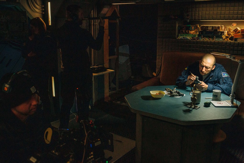 Director Pavlo Ostrikov, originally from the Khmelnytskyi region, drew on his own family history for U Are the Universe. Clay models appear throughout the film, a reference to his father, a construction worker who made small plasticine figurines at home. (Photo: ForeFilms)