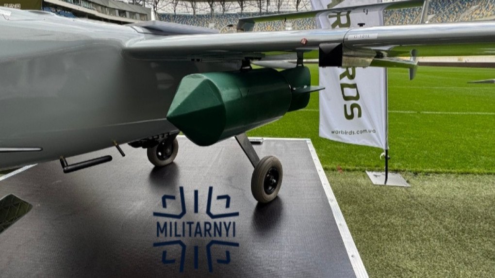 Munitions under a Cargo drone wing. (Source: Militarnyi)