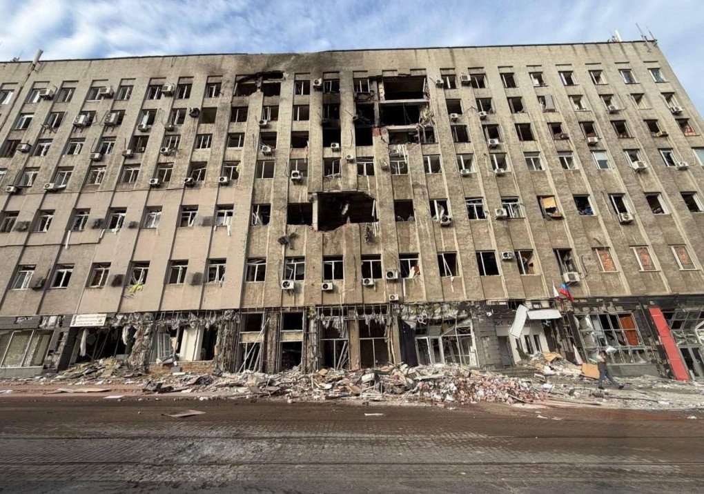 Damage to a “Ugletelecom“ telecommunications facility following a reported Ukrainian drone strike in Russian-occupied Donetsk. (Source: Exilenova+) Damage to a “Ugletelecom“ telecommunications facility following a reported Ukrainian drone strike in Russian-occupied Donetsk. (Source: Exilenova+)
