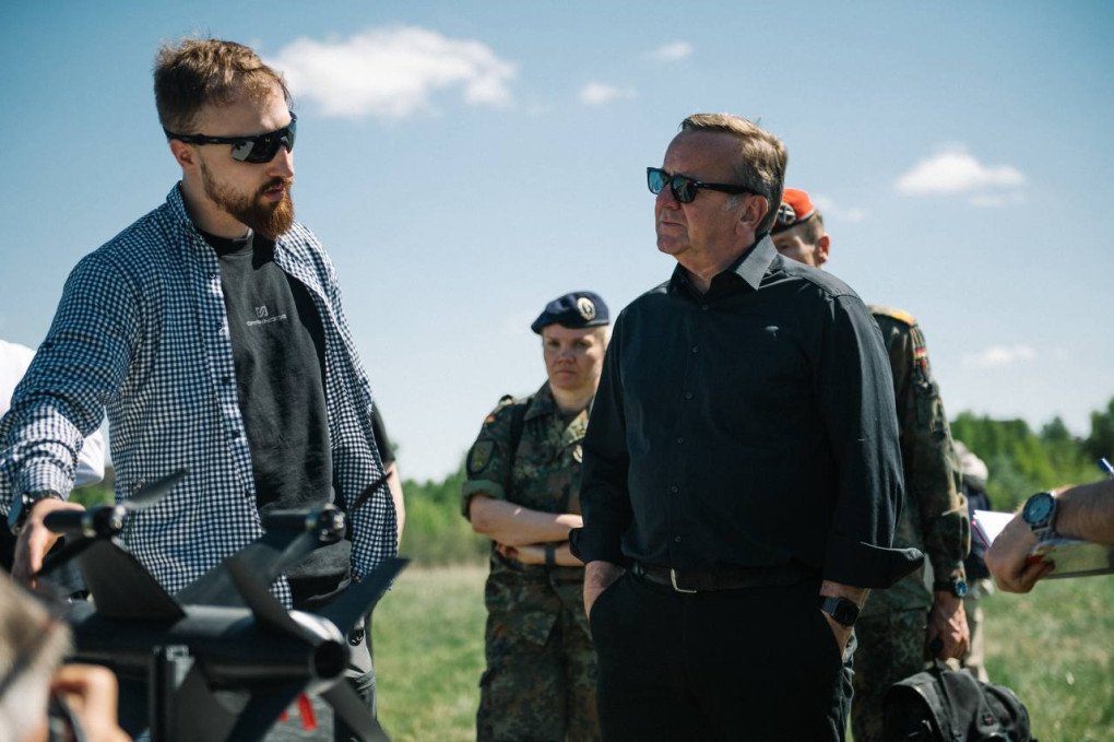 El ministro de Defensa alemán, Boris Pistorius, durante su visita a las posiciones de defensa aérea ucranianas. (Fuente: Ministerio de Defensa de Ucrania)