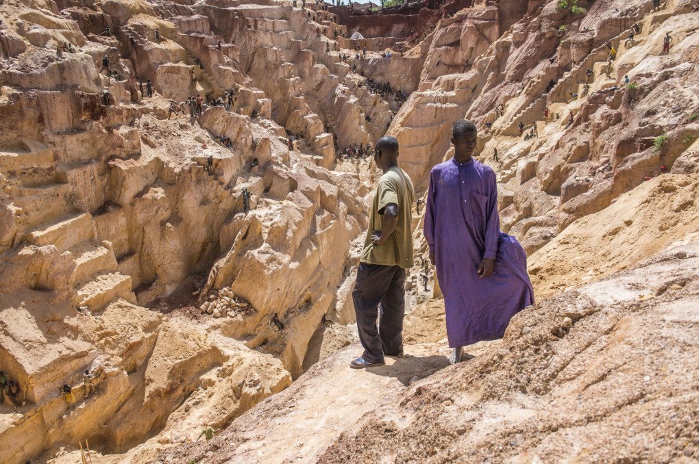 Gold miners in Ndassima gold mine, in the Central African Republic (Source: Thierry Bresilion via Getty Images) Gold miners in Ndassima gold mine, in the Central African Republic (Source: Thierry Bresilion via Getty Images)