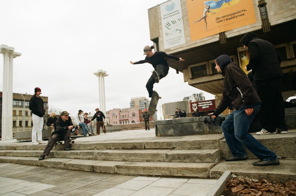 A self-organized skateboarding contest. As more people continue to evacuate abroad, the number of participants has been decreasing each year. (Photo: Hironori Kodama) 