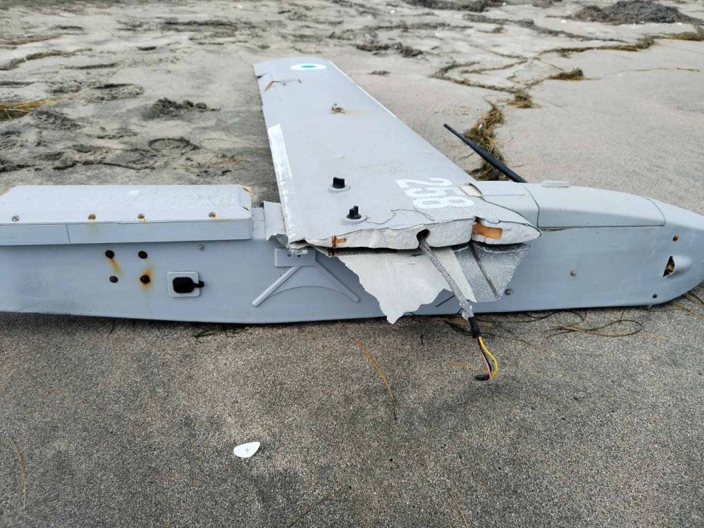 The UAV that was thrown from the sea on the North Beach of Burgas, Bulgaria, September 12, 2025. Source: The Ministry of Defense of Bulgaria. The UAV that was thrown from the sea on the North Beach of Burgas, Bulgaria, September 12, 2025. Source: The Ministry of Defense of Bulgaria.