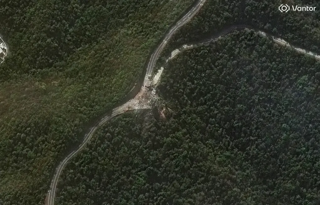 Destroyed Building at Fuerte Tiuna on January 3. (Source: Vantor via Business Insider, 2026) Destroyed Building at Fuerte Tiuna on January 3. (Source: Vantor via Business Insider, 2026)