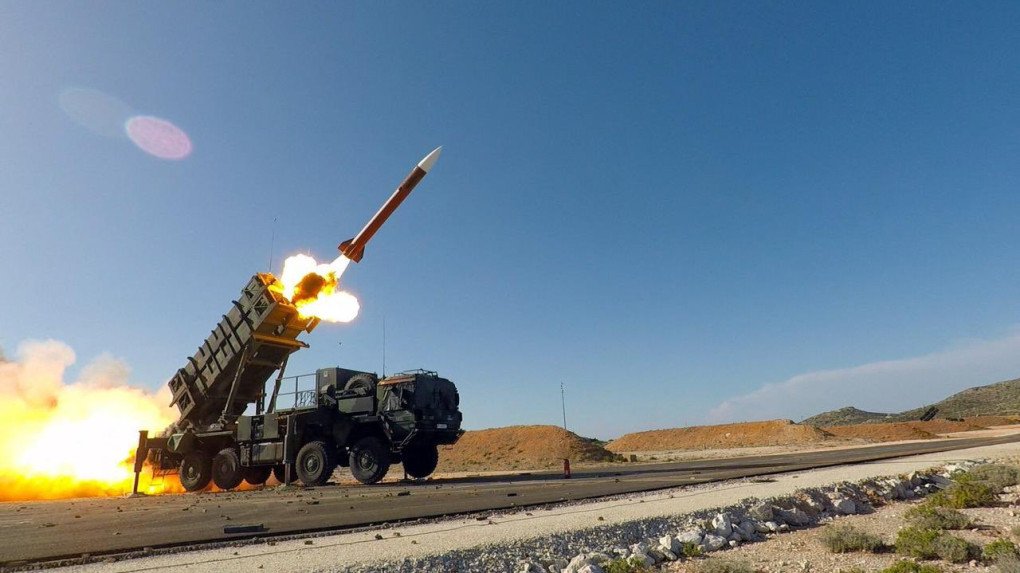 US-made Patriot air defense launcher launches an interceptor missile. (Source: Ukrainian Air Forces/X) US-made Patriot air defense launcher launches an interceptor missile. (Source: Ukrainian Air Forces/X)