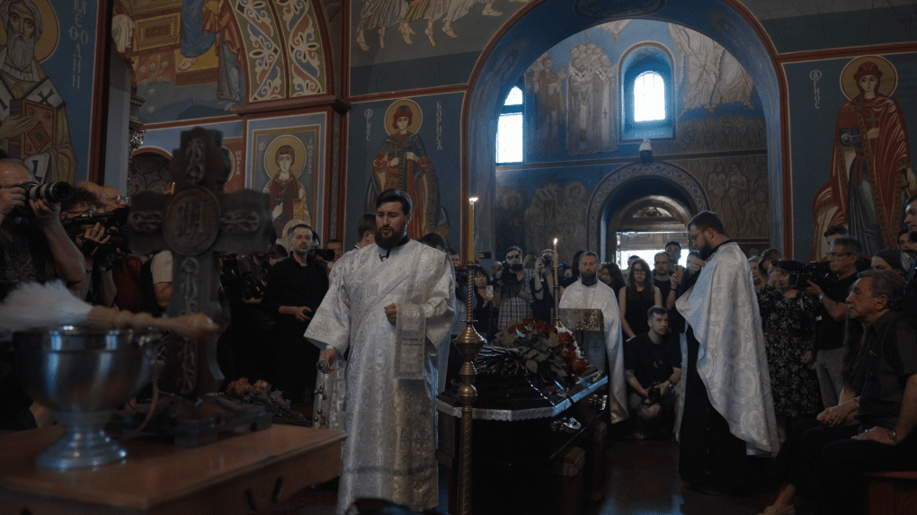 People gathered at St. Michael’s Golden-Domed Monastery in Kyiv to say their last goodbyes to Viktoriia Roshchyna. Photo: UNITED24 Media
