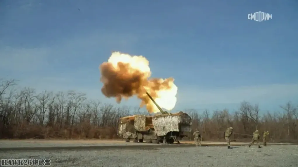 Russia’s new 152mm wheeled self-propelled howitzer, the 2S44 “Hyacinth-K,” February 2025. (Photo: open source)