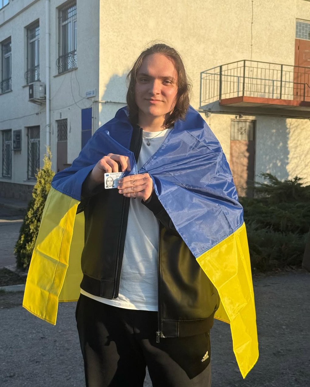 Now Ivan lives in Kyiv and already received his Ukrainian passport. Photo: Ivan Sarancha