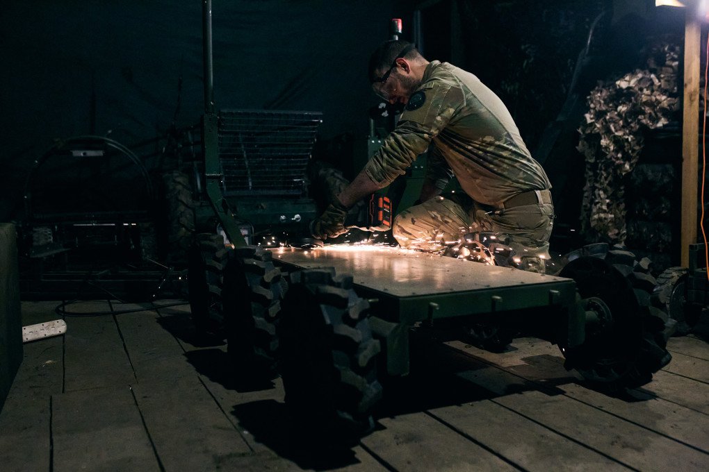 Platoon mechanical specialist upgrading the UGV’s frame. Photo: Alina Andreeva.