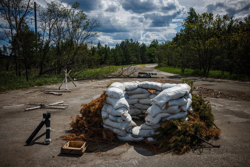 A roadblock and fire point made by Russian soldiers near the Red Forest which is ten-square-kilometre area surrounding the Chornobyl Nuclear Power Plant within the Exclusion Zone on May 29, 2022, amid the Russian invasion of Ukraine. (Photo by Dimitar DILKOFF via Getty Images) A roadblock and fire point made by Russian soldiers near the Red Forest which is ten-square-kilometre area surrounding the Chornobyl Nuclear Power Plant within the Exclusion Zone on May 29, 2022, amid the Russian invasion of Ukraine. (Photo by Dimitar DILKOFF via Getty Images)