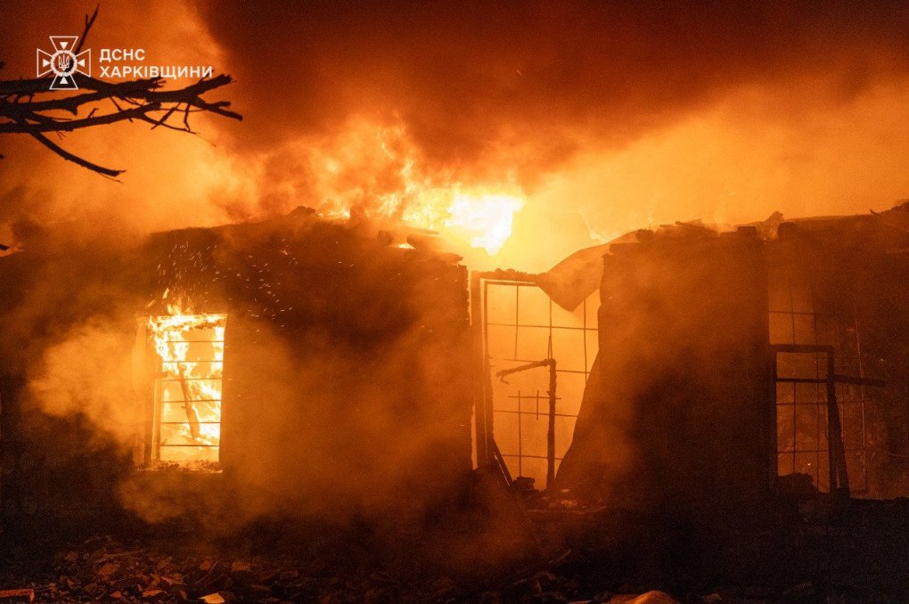 Consecuencias de un ataque con drones rusos en Kharkiv, 23 de noviembre de 2025. (Fuente: SES)