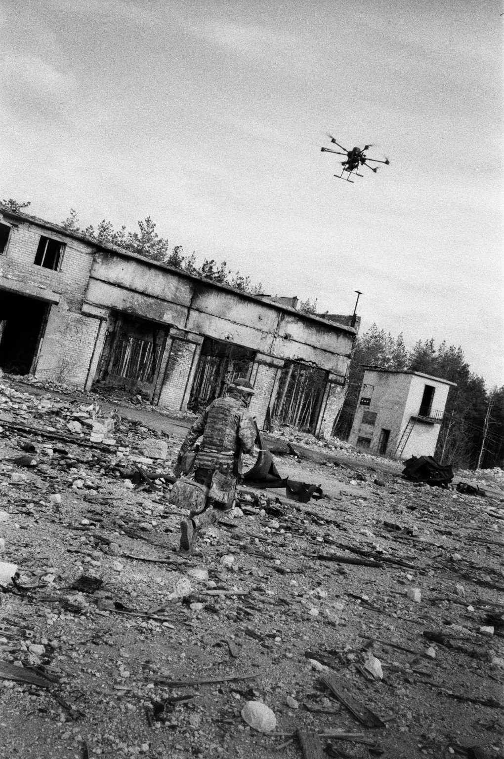 Berlin, flying his heavy bomber drone “Vampire,” unleashing devastating power from above. Berlin, flying his heavy bomber drone “Vampire,” unleashing devastating power from above.