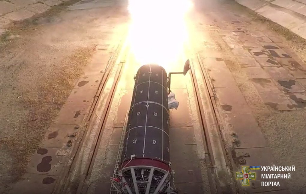 Engine test for the Hrim/Sapsan tactical ballistic missile.