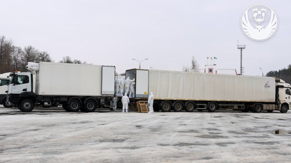Trucks carrying the remains of Ukrainian defenders for repatriation. (Source: Coordination Headquarters for the Treatment of Prisoners of War)