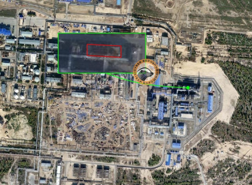 Satellite imagery shows the targeted de-ethanization gas treatment unit at the Novy Urengoy Condensate Preparation for Transport Plant in Russia’s Yamalo-Nenets Autonomous Okrug. (source: CyberBoroshno) Satellite imagery shows the targeted de-ethanization gas treatment unit at the Novy Urengoy Condensate Preparation for Transport Plant in Russia’s Yamalo-Nenets Autonomous Okrug. (source: CyberBoroshno)
