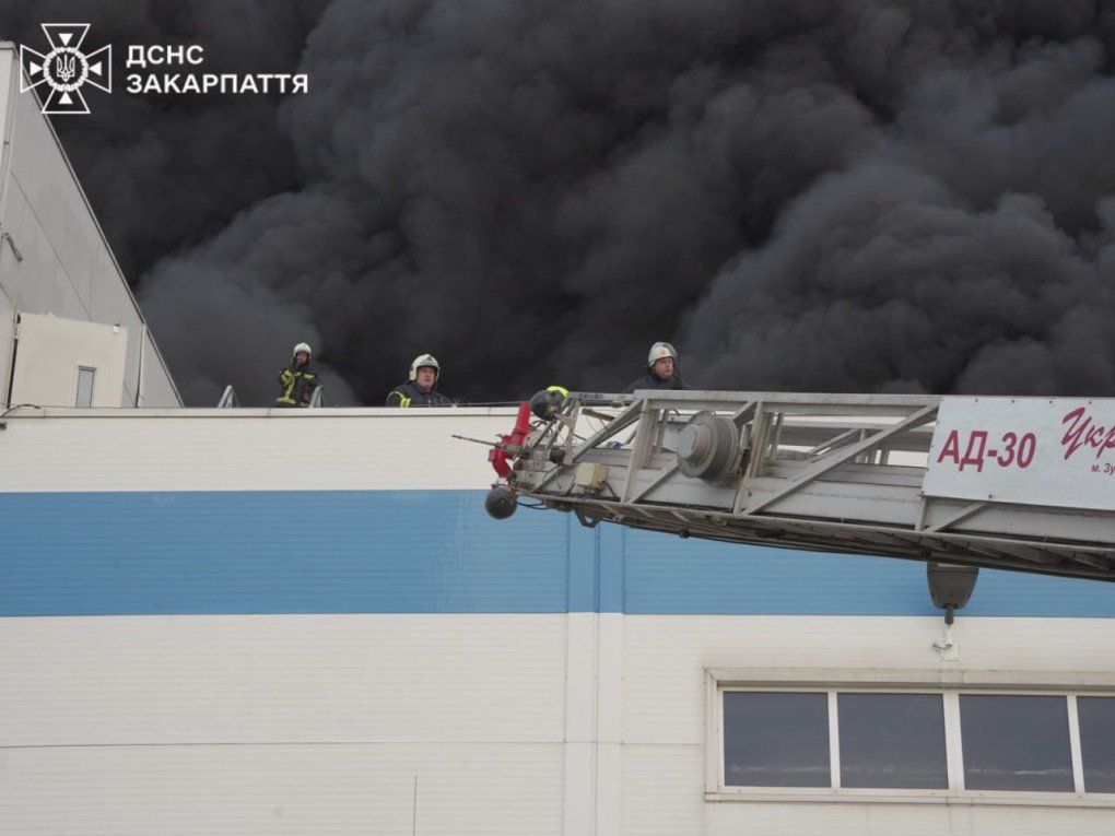 American Flex factory, hit by a Russian missile on August 21, Mukachevo, Zakarpattia region, Ukraine. Photo: the State Emergency Service of Ukraine American Flex factory, hit by a Russian missile on August 21, Mukachevo, Zakarpattia region, Ukraine. Photo: the State Emergency Service of Ukraine