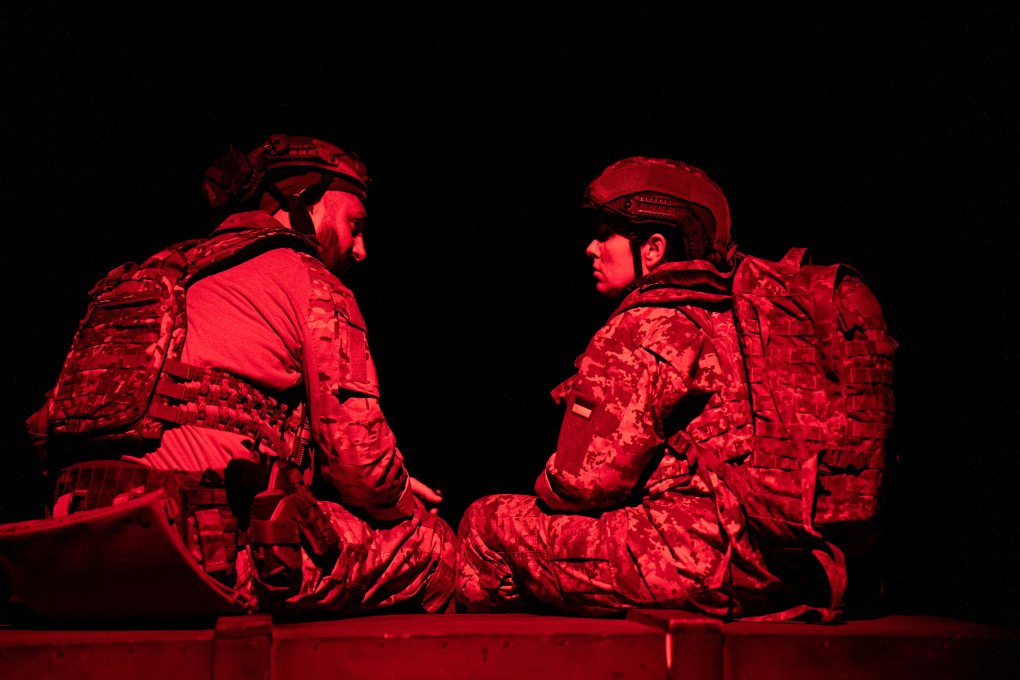 A scene involving two veterans. (Photo: Theater of Veterans)