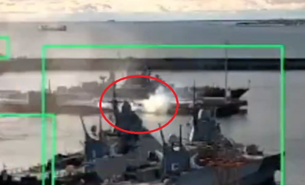 Debris from the strike likely damaged a second submarine nearby, December 15, 2025. (Source: Crimean Wind) Debris from the strike likely damaged a second submarine nearby, December 15, 2025. (Source: Crimean Wind)