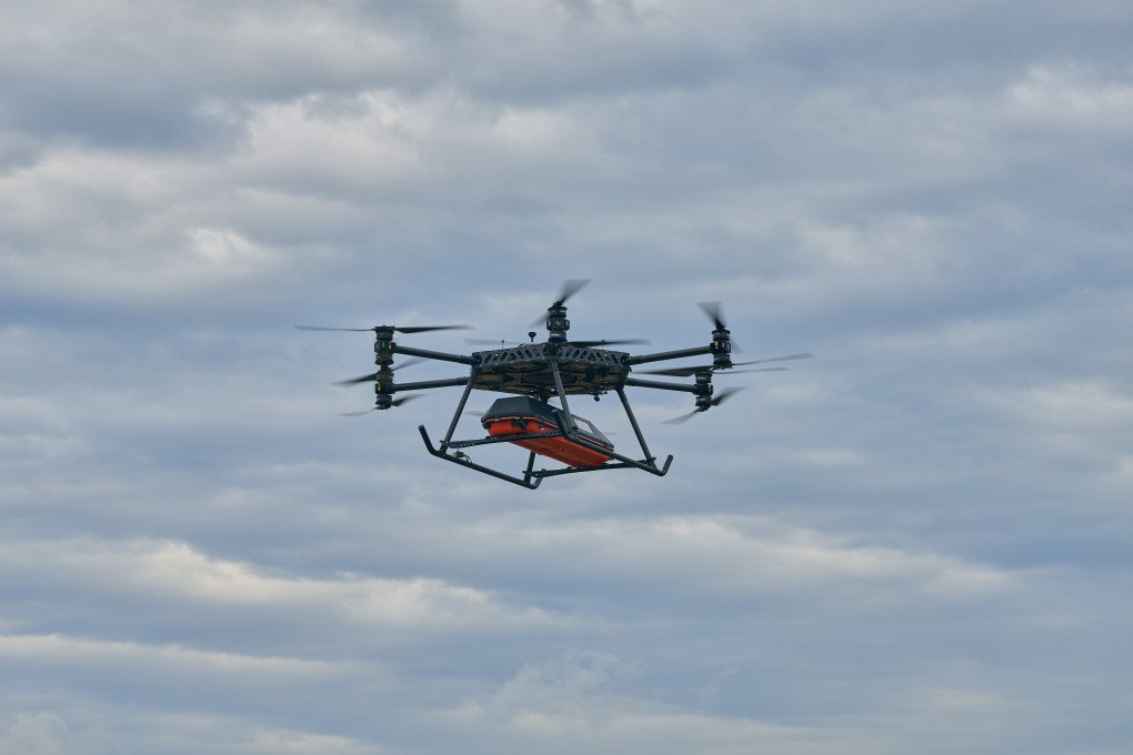 StarGate-6.jpg — Ukraine’s StarGate unmanned aerial CASEVAC platform flies with its medical evacuation module during testing. (Source: SkyFall)