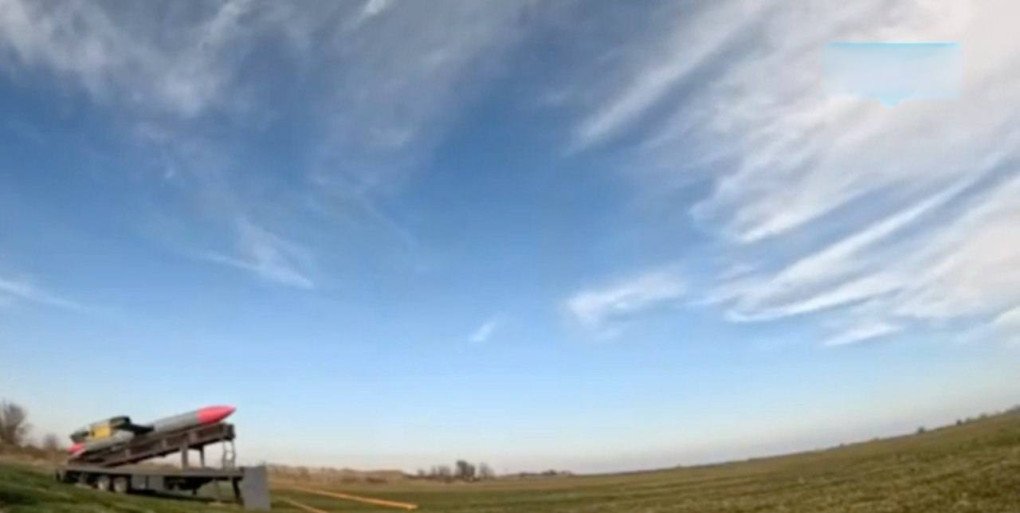 Ukraine has successfully tested its new long-range Flamingo missile. (Source: ZN.UA)