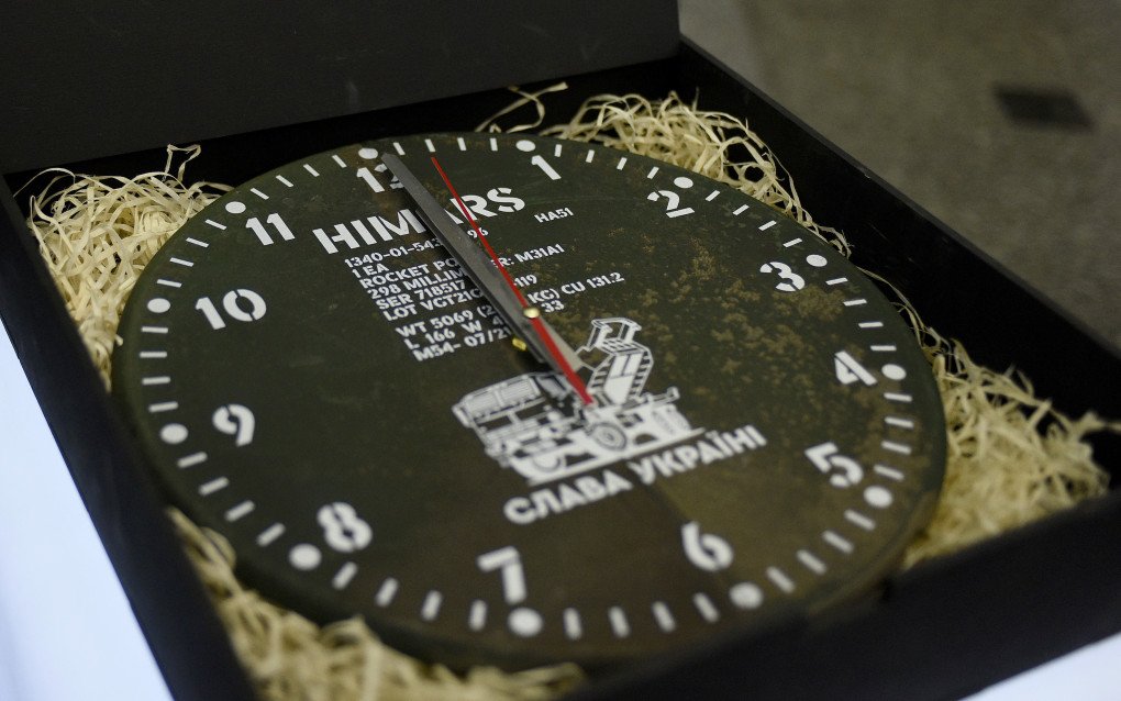 The clock celebrating M142 HIMARS (High Mobility Artillery Rocket System) is pictured during the special cancellation ceremony of the Weapons of Victory postage stamp on the Day of the Armed Forces of Ukraine, Kyiv, Ukraine. (Photo credit should read Ruslan Kaniuka via Getty Images) The clock celebrating M142 HIMARS (High Mobility Artillery Rocket System) is pictured during the special cancellation ceremony of the Weapons of Victory postage stamp on the Day of the Armed Forces of Ukraine, Kyiv, Ukraine. (Photo credit should read Ruslan Kaniuka via Getty Images)