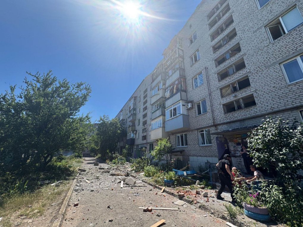 The aftermath of a Russian attack on Kostiantynivka in the Donetsk region, which killed two people and injured more than 10. (Source: Vadym Filashkin, Head of the Donetsk Regional Military Administration, via Telegram) The aftermath of a Russian attack on Kostiantynivka in the Donetsk region, which killed two people and injured more than 10. (Source: Vadym Filashkin, Head of the Donetsk Regional Military Administration, via Telegram)