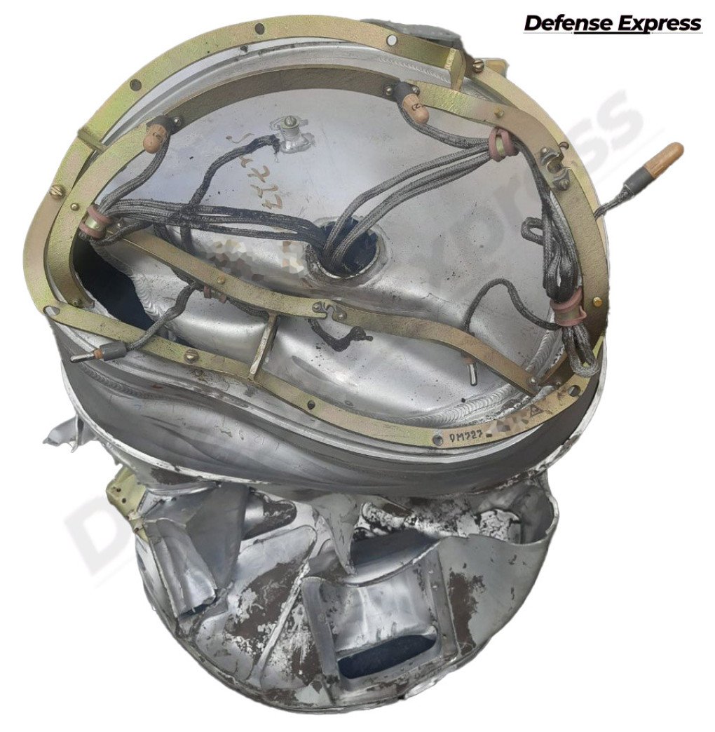 A photo showing at least five additional contact detonation sensors inside a downed Russian Iskander-K missile. (Source: Defense Express) A photo showing at least five additional contact detonation sensors inside a downed Russian Iskander-K missile. (Source: Defense Express)