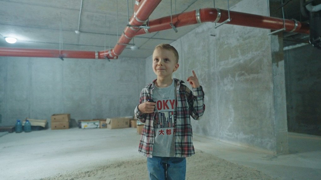 Robert beside the sewer pipes in the shelter. (Source: Mykola Hrinenko/UNITED24 Media) Robert beside the sewer pipes in the shelter. (Source: Mykola Hrinenko/UNITED24 Media)