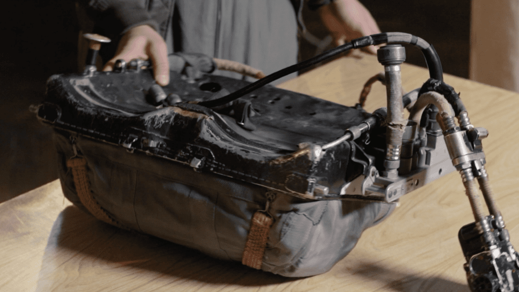 Personal survival kit containing essential tools like a life raft, signal mirror, and medical supplies, designed to support pilots in emergency situations. (Source: ArmyTV) Personal survival kit containing essential tools like a life raft, signal mirror, and medical supplies, designed to support pilots in emergency situations. (Source: ArmyTV)