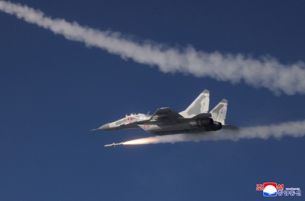 North Korean MiG-29 fires a new North Korean air-to-air missile during the tests on May 17, 2025. (Source: KCNA) North Korean MiG-29 fires a new North Korean air-to-air missile during the tests on May 17, 2025. (Source: KCNA)