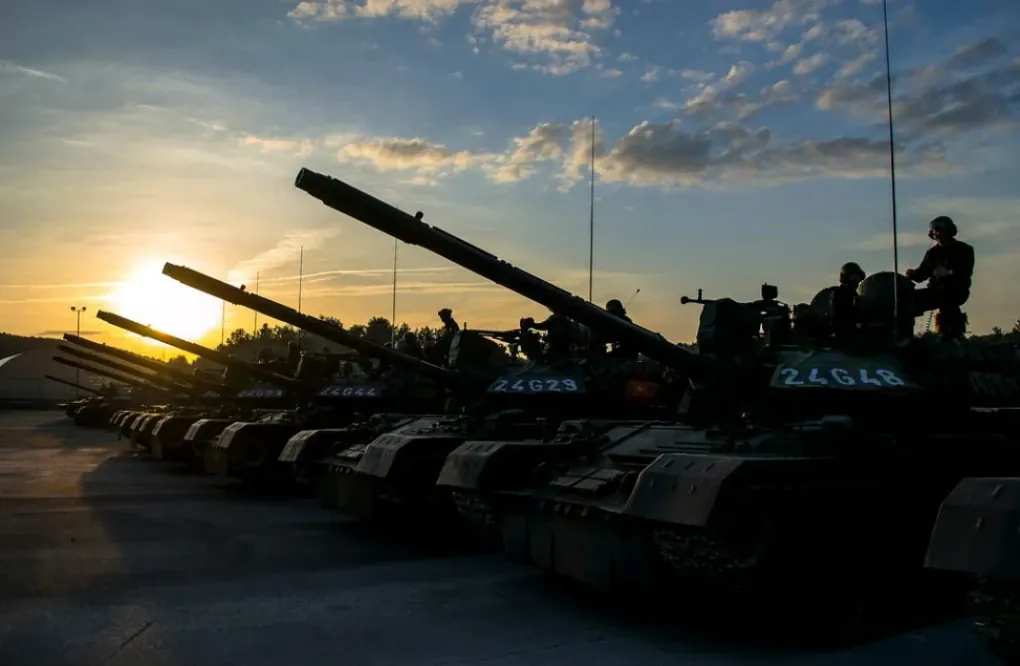 Romanian TR-85M1 main battle tanks. (Source: Reddit)