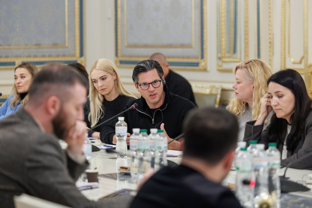 Meeting with Ukrainian journalists to discuss potential negotiations in Abu Dhabi. (Photo: Office of the President of Ukraine) Meeting with Ukrainian journalists to discuss potential negotiations in Abu Dhabi. (Photo: Office of the President of Ukraine)