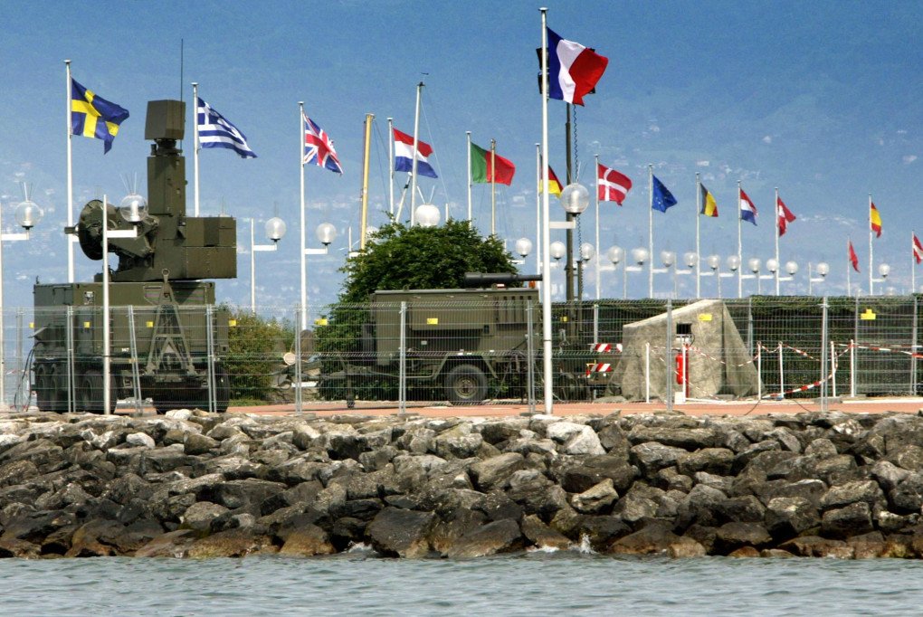 Picture taken 21 May 2003 shows Sol-Air Crotale missile launchers in Evian. (Photo by Jean-Philippe Ksiazek via Getty Images)