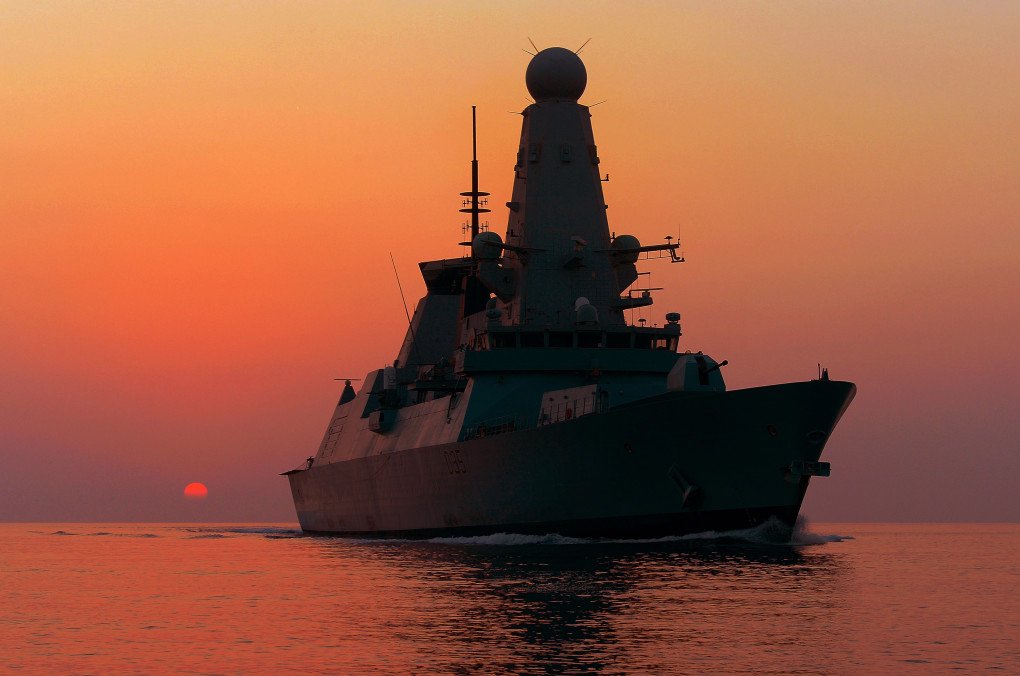 HMS Dragon, a Type 45 destroyer of the Royal Navy, Oman, 2013. (Source: Wikimedia) HMS Dragon, a Type 45 destroyer of the Royal Navy, Oman, 2013. (Source: Wikimedia)
