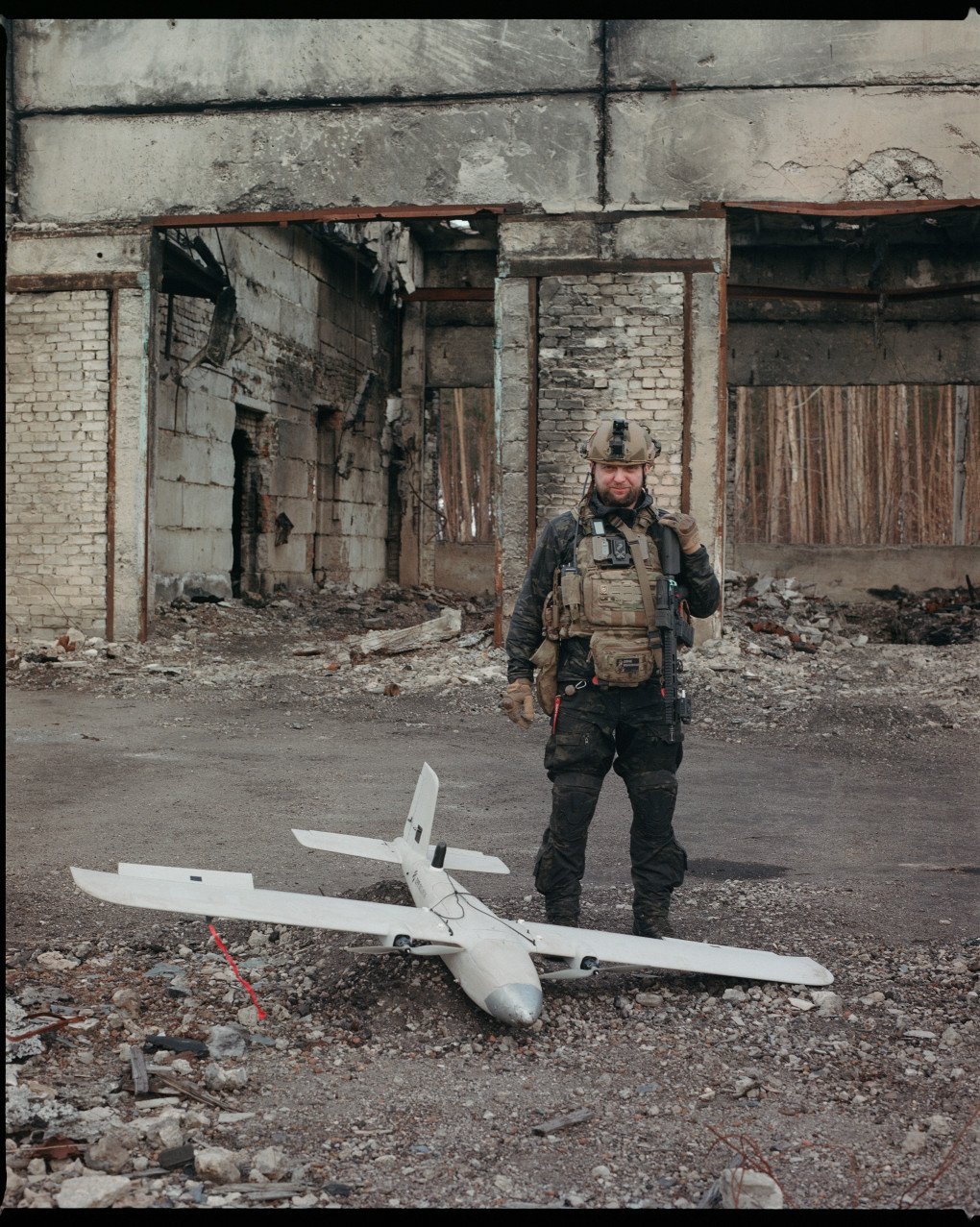 Kuzma, 35, stands with his Avenger strike drone, a testament to precision and power in the hands of the 3rd Assault’s elite. Kuzma, 35, stands with his Avenger strike drone, a testament to precision and power in the hands of the 3rd Assault’s elite.