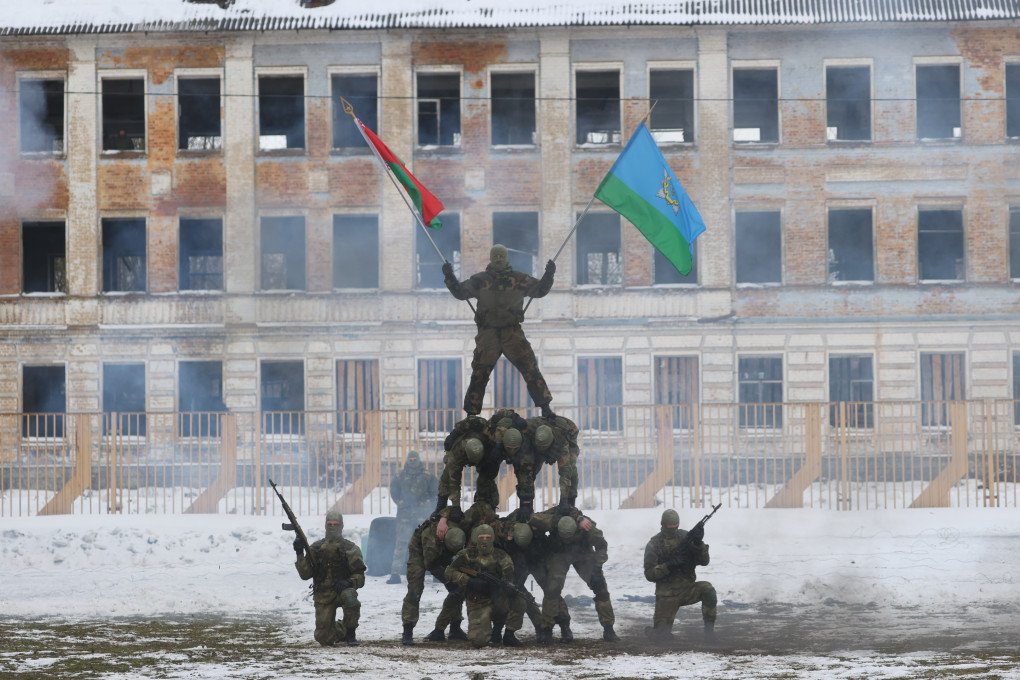 Soldiers demonstrate their skills as they perform during the 60th anniversary celebrations of The 5th Special Forces Brigade, at the city of Maryina Gorka in Minsk, Belarus, on December 27, 2022. (Source: Getty Images)