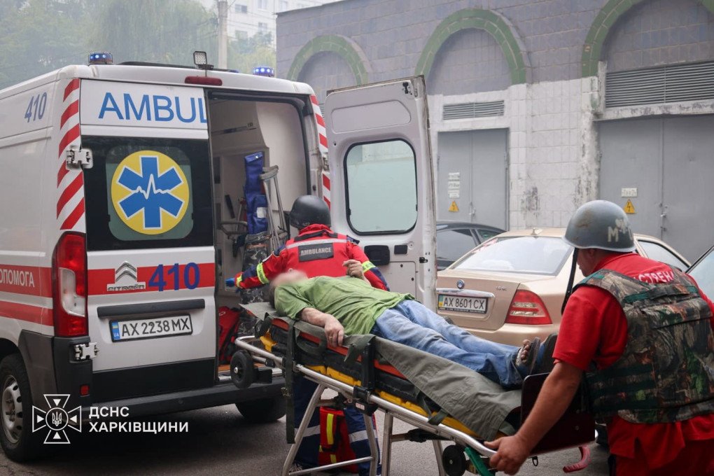 Emergency workers transport an injured man to an ambulance following a Russian strike on Kharkiv on August 9, 2026. (Source: State Emergency Service of Ukraine) Emergency workers transport an injured man to an ambulance following a Russian strike on Kharkiv on August 9, 2026. (Source: State Emergency Service of Ukraine)