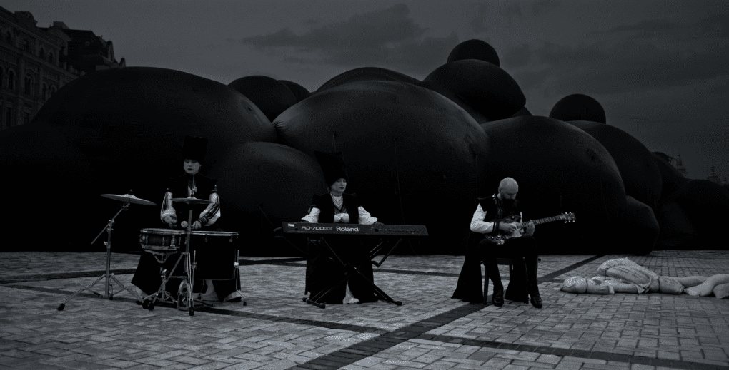 Still from the music video “Dytyatochko“ by DakhaBrakha. (Source: press office) Still from the music video “Dytyatochko“ by DakhaBrakha. (Source: press office)