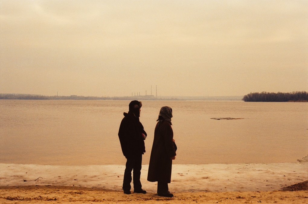 Sara and Hiroki stands on the bank of the Dnipro River. (Source: press office) Sara and Hiroki stands on the bank of the Dnipro River. (Source: press office)