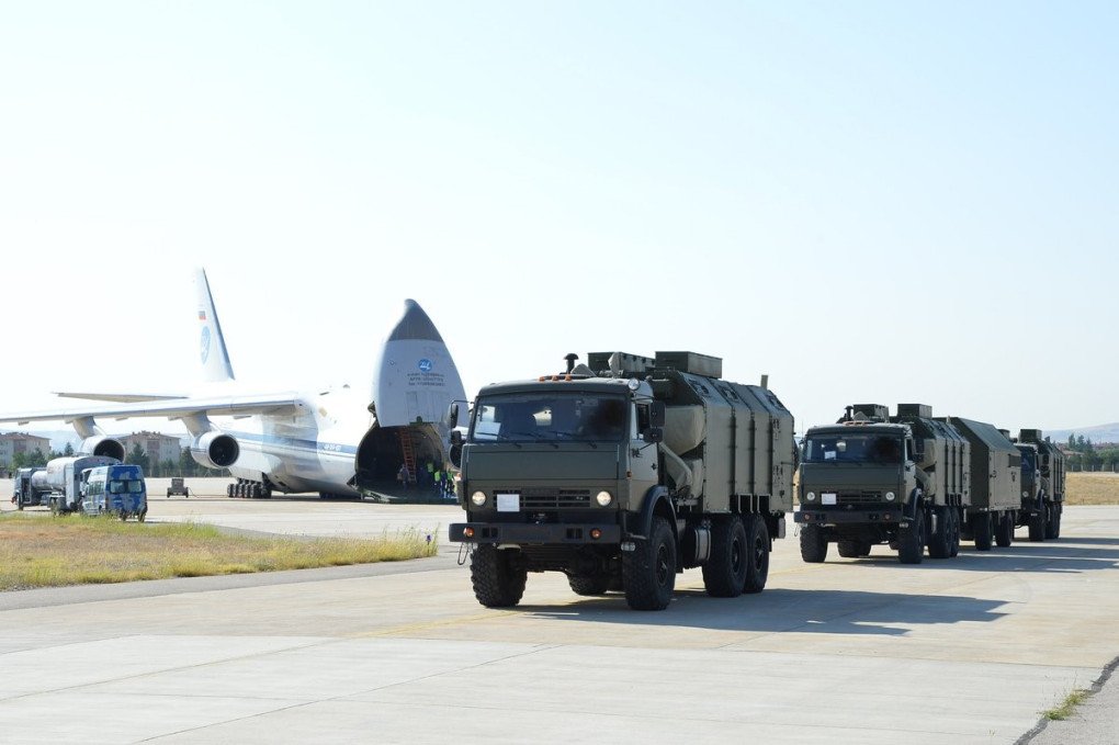 Russian Ilyushin Il-76, carrying the second batch of equipment of the S-400 missile defense system, arrives at Murted Air Base in Ankara, Türkiye, on September 15, 2019. (Source: Getty Images) Russian Ilyushin Il-76, carrying the second batch of equipment of the S-400 missile defense system, arrives at Murted Air Base in Ankara, Türkiye, on September 15, 2019.