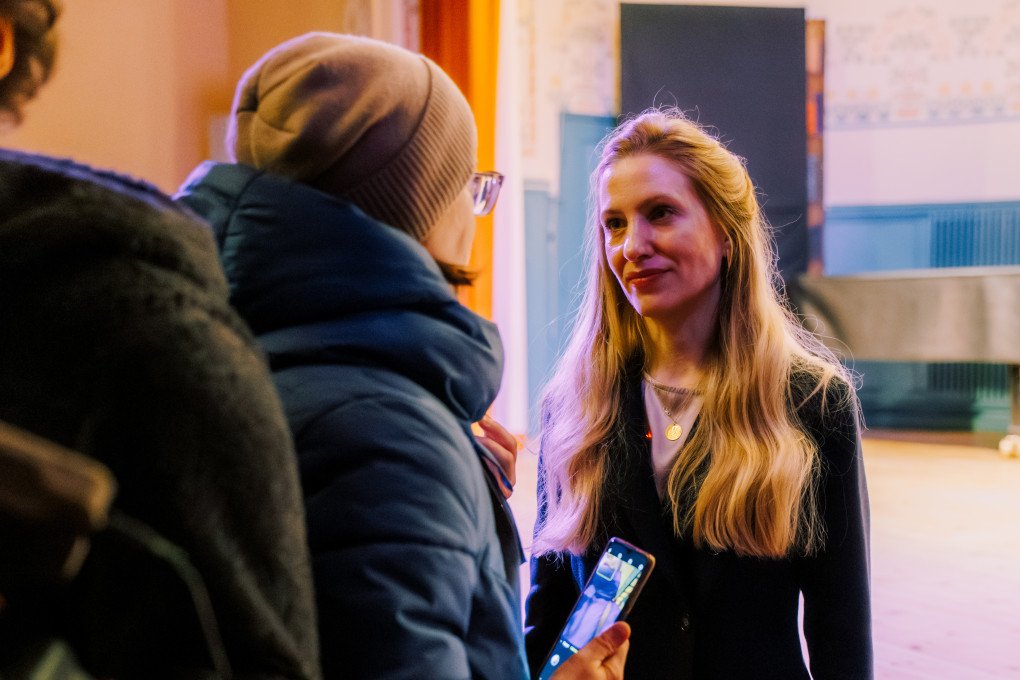 “Only in Stockholm do you have three demonstrations a week, where people—many Swedes—gather together to support Ukraine’s fight against Russia,” underlines Ukraine’s ambassador Svitlana Zalishchuk. (Photo: Repower Foundation)