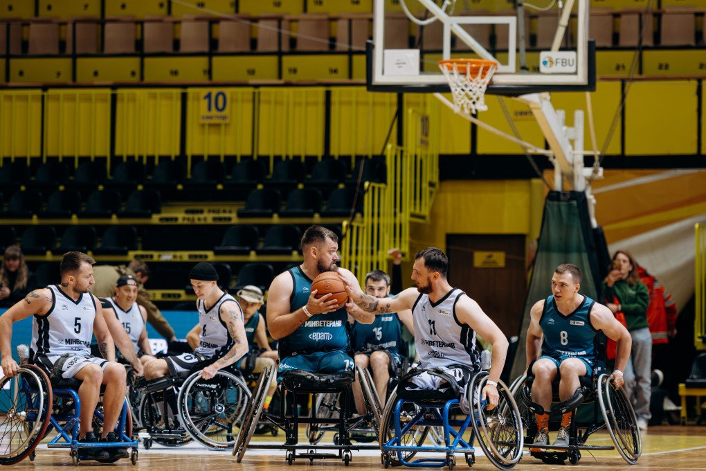 Players lock eyes and wheels in a tense standoff during a match at All-Ukrainian Wheelchair Basketball Tournament for veterans. Photo: Serhii Halushka, Come Back Alive Foundation Players lock eyes and wheels in a tense standoff during a match at All-Ukrainian Wheelchair Basketball Tournament for veterans. Photo: Serhii Halushka, Come Back Alive Foundation