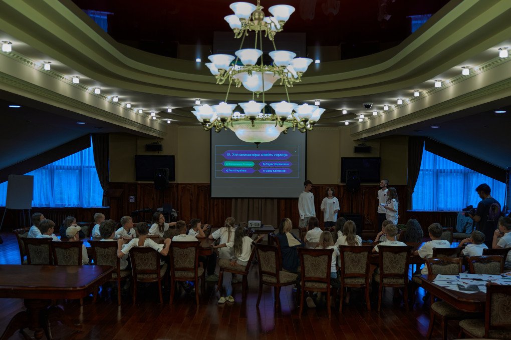 In the evenings, the children gather for intellectual games. Teams answer questions about the world, history, and Ukraine. It’s a time for learning to be together, to think, and to trust one another. In the evenings, the children gather for intellectual games. Teams answer questions about the world, history, and Ukraine. It’s a time for learning to be together, to think, and to trust one another.