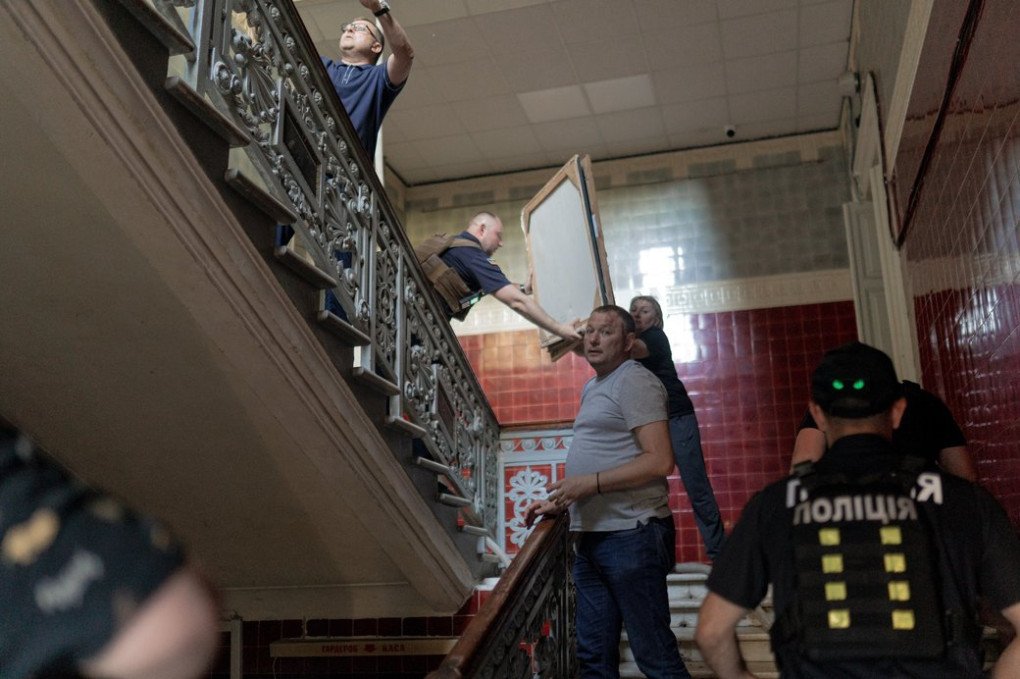 Rescue of paintings at the Kharkiv Art Museum from a fire following Russian strike on June 14, 2026. (Suspilne Kharkiv) Rescue of paintings at the Kharkiv Art Museum from a fire following Russian strike on June 14, 2026. (Suspilne Kharkiv)